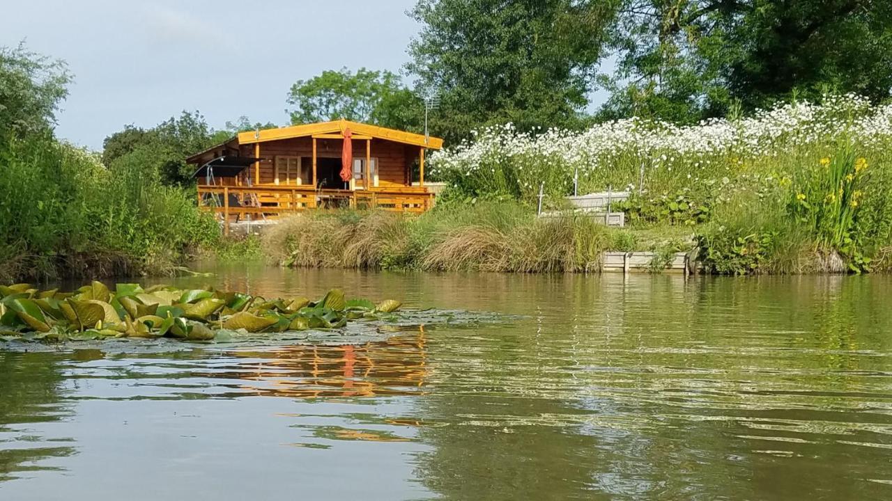 East Pool Cabin Lincoln Exterior foto